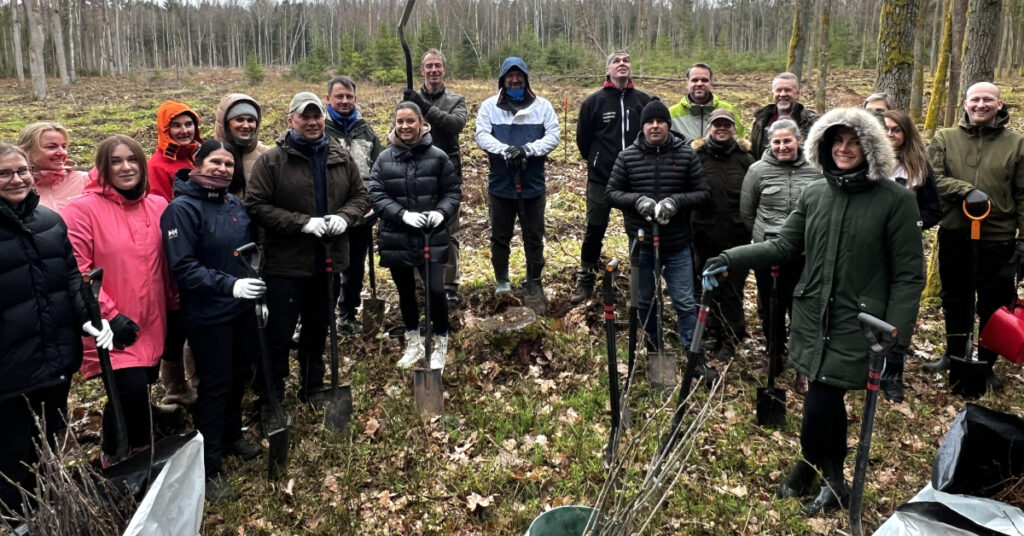 Embracing Sustainability: Planting Oaks for a Greener Tomorrow