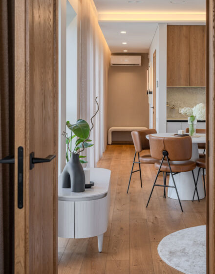 Subtle Beauty of Oak Floors and Doors in a Cozy, Autumn Inspired Interior